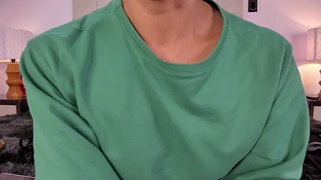MissMilf  online show from August 3, 7:50 pm