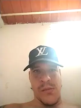 Guasonrico007 online show from February 11, 9:42 pm