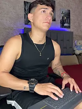 Alann Smith X online show from February 12, 3:45 am