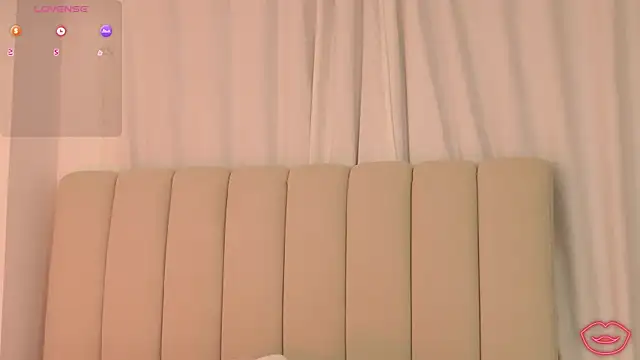 Snapshot of JulietRiverr chatting on March 25, 3:45 am JulietRiverr online show from March 25, 3:45 am