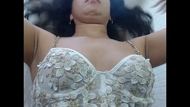 vanessa f online show from June 13, 7:01 pm