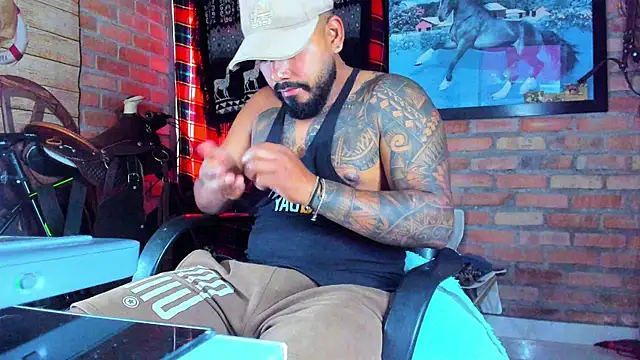 Snapshot of dominic_jonson chatting on March 21, 7:50 pm dominic jonson online show from March 21, 7:50 pm