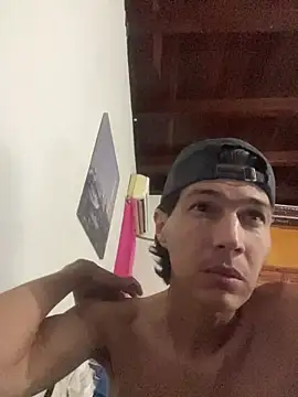 Snapshot of Exxcorpio chatting on February 12, 7:25 am Exxcorpio online show from February 12, 7:25 am