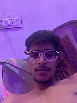 Snapshot of kaushikhotty chatting on May 26, 10:06 pm kaushikhotty online show from May 26, 10:06 pm