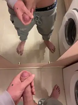 lechouilleur44 online show from March 13, 10:38 pm