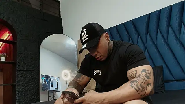 Snapshot of King-magic chatting on March 19, 1:09 am King-magic online show from March 19, 1:09 am