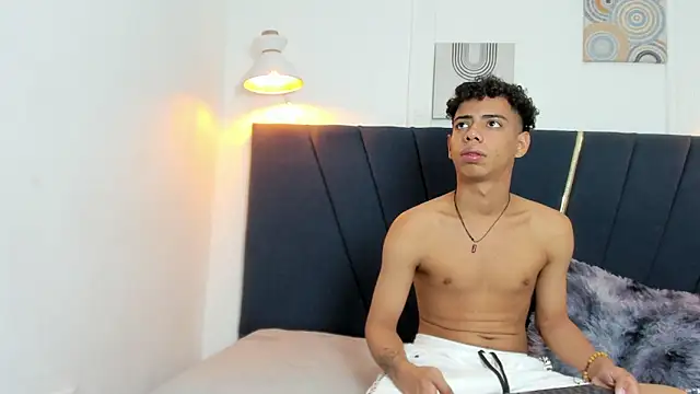 alexx cum18 online show from March 23, 1:26 pm