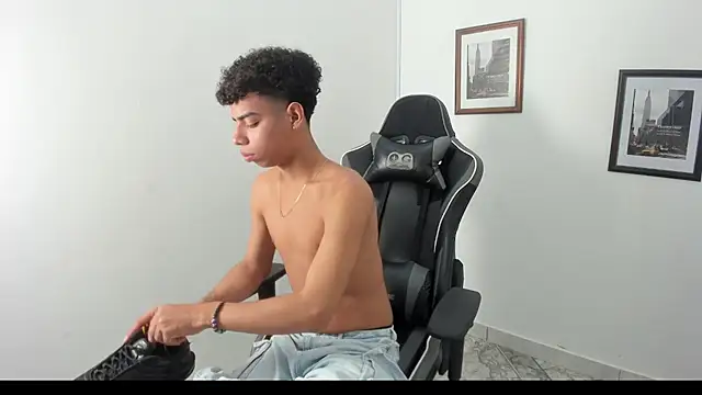alexx cum18 online show from July 30, 11:53 am