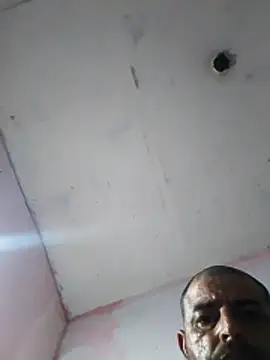 Snapshot of cobrosdepagos chatting on March 21, 9:03 am cobrosdepagos online show from March 21, 9:03 am