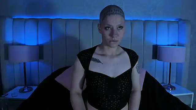 Snapshot of Raven1fox chatting on March 14, 3:23 am Raven1fox online show from March 14, 3:23 am