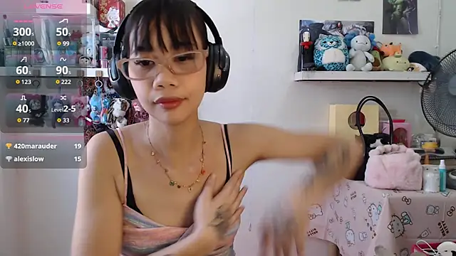 GloryKulikowski online show from March 24, 2:16 am