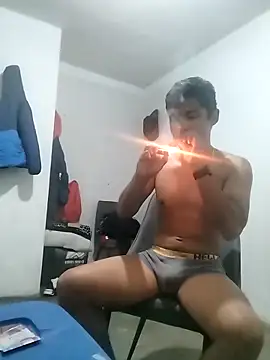 Snapshot of URALZERO420CLOUDS chatting on March 28, 2:11 am URALZERO420CLOUDS online show from March 28, 2:11 am