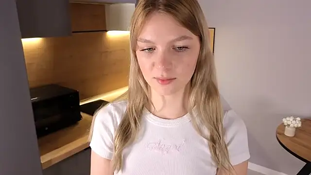 CynthiaaStone online show from March 12, 6:19 am