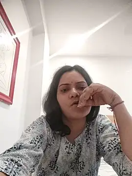 Snapshot of Anushka_Singh0 chatting on June 22, 4:20 am Anushka Singh0 online show from June 22, 4:20 am