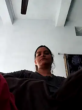 Snapshot of Anushka_Singh0 chatting on June 27, 12:22 pm Anushka Singh0 online show from June 27, 12:22 pm