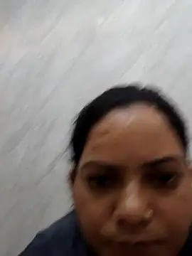 Snapshot of Anushka_Singh0 chatting on June 28, 1:11 am Anushka Singh0 online show from June 28, 1:11 am