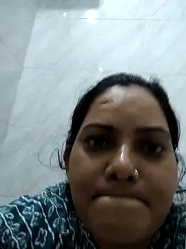 Snapshot of Anushka_Singh0 chatting on July 1, 4:29 pm Anushka Singh0 online show from July 1, 4:29 pm