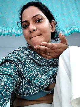 Snapshot of Anushka_Singh0 chatting on July 2, 3:23 am Anushka Singh0 online show from July 2, 3:23 am