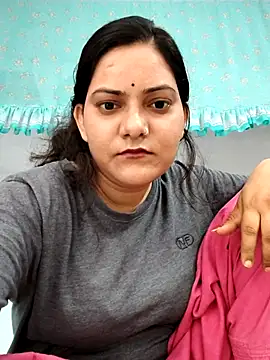 Snapshot of Anushka_Singh0 chatting on July 12, 4:25 am Anushka Singh0 online show from July 12, 4:25 am