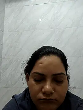Snapshot of Anushka_Singh0 chatting on July 13, 12:46 am Anushka Singh0 online show from July 13, 12:46 am