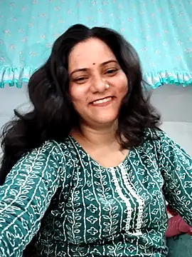 Snapshot of Anushka_Singh0 chatting on July 13, 12:52 pm Anushka Singh0 online show from July 13, 12:52 pm