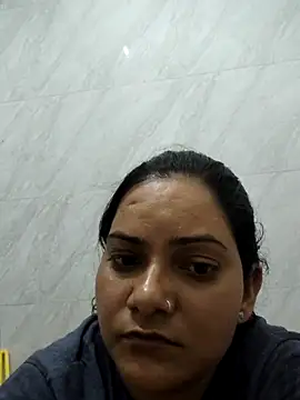 Snapshot of Anushka_Singh0 chatting on July 16, 4:24 pm Anushka Singh0 online show from July 16, 4:24 pm