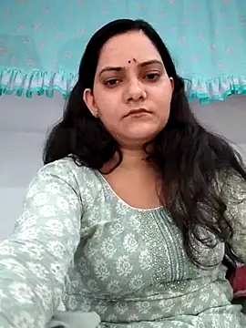 Snapshot of Anushka_Singh0 chatting on July 17, 11:06 am Anushka Singh0 online show from July 17, 11:06 am