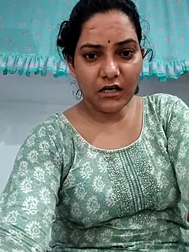 Snapshot of Anushka_Singh0 chatting on July 24, 6:11 am Anushka Singh0 online show from July 24, 6:11 am