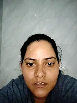 Snapshot of Anushka_Singh0 chatting on July 28, 2:57 pm Anushka Singh0 online show from July 28, 2:57 pm