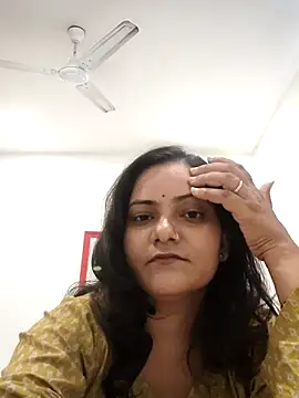 Snapshot of Anushka_Singh0 chatting on July 30, 9:41 am Anushka Singh0 online show from July 30, 9:41 am
