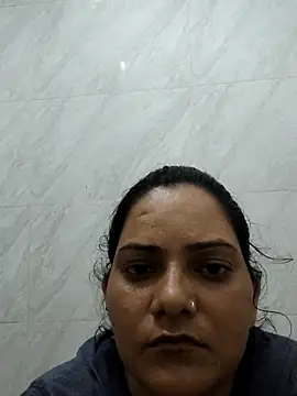 Snapshot of Anushka_Singh0 chatting on August 2, 4:05 pm Anushka Singh0 online show from August 2, 4:05 pm