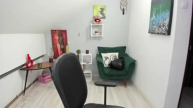 ElviraJoness online show from March 18, 7:50 pm