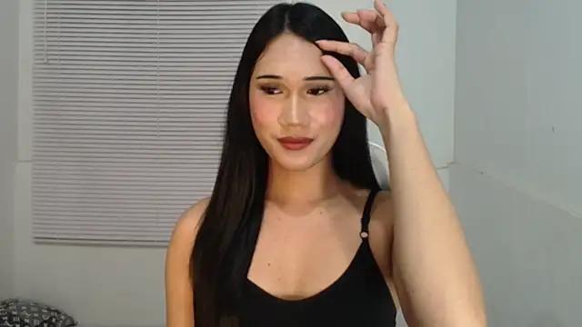 Snapshot of LeighsYourLimits chatting on February 12, 4:57 pm LeighsYourLimits online show from February 12, 4:57 pm