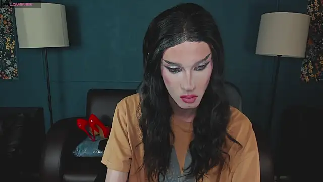 MadisonEsprit online show from March 25, 10:10 am