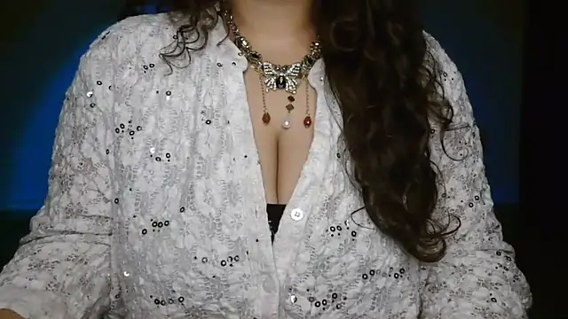 Snapshot of _MehaR_ chatting on June 11, 12:32 am MehaR online show from June 11, 12:32 am