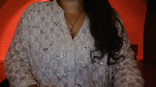 Snapshot of _MehaR_ chatting on July 11, 8:33 pm MehaR online show from July 11, 8:33 pm