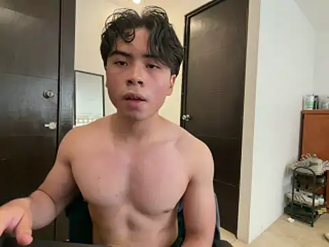 Snapshot of BentoBoxxx chatting on May 12, 6:05 pm BentoBoxxx online show from May 12, 6:05 pm