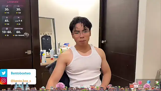 Snapshot of BentoBoxxx chatting on June 14, 2:24 am BentoBoxxx online show from June 14, 2:24 am