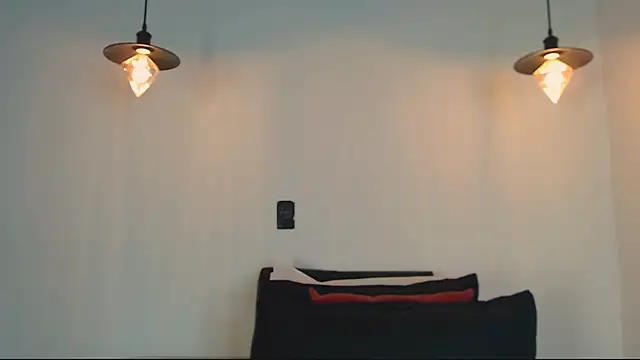 Snapshot of alien_eyes09 chatting on March 9, 2:26 am alien eyes09 online show from March 9, 2:26 am