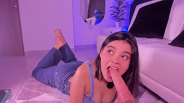 Rose jener06 online show from May 22, 7:19 pm