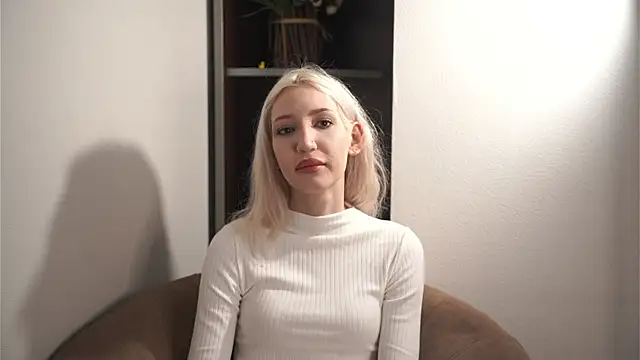 JolineVay online show from February 13, 5:25 am