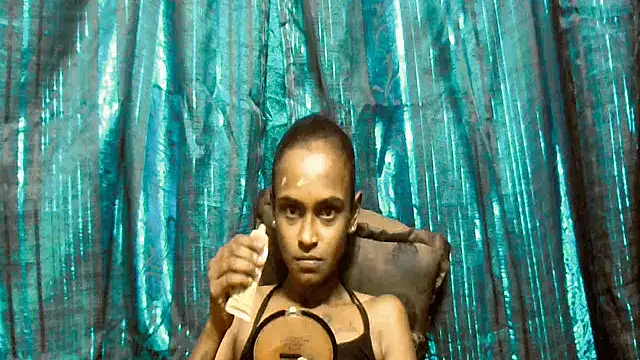 Snapshot of SassyXindian chatting on March 26, 8:20 am SassyXindian online show from March 26, 8:20 am