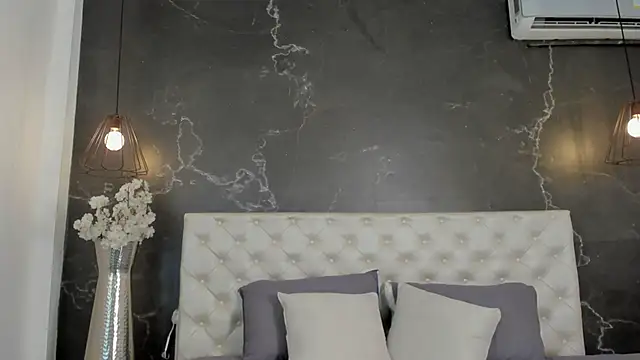 Samantha Dupre online show from March 3, 10:48 pm