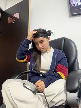 Anya Volker online show from March 30, 12:06 pm