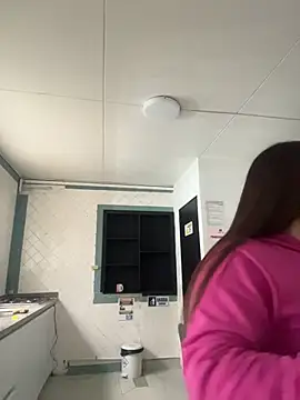 Anya Volker online show from March 31, 12:16 pm