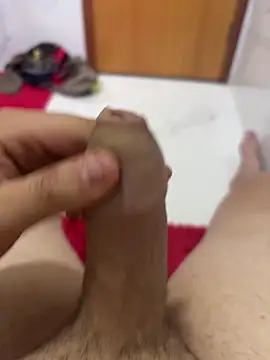 Nickysfd01 online show from April 2, 8:17 pm