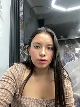 Snapshot of Miss_Bella_Flame chatting on April 16, 7:14 pm Miss Bella Flame online show from April 16, 7:14 pm