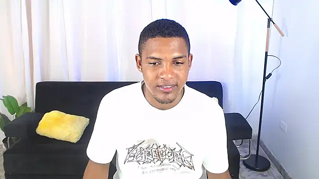 MaxCum18  online show from February 14, 2:25 pm