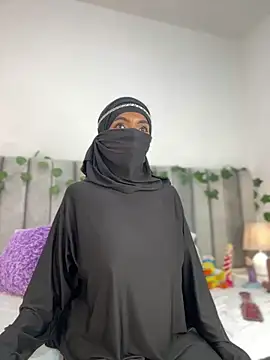 aminaa  online show from March 19, 6:34 pm