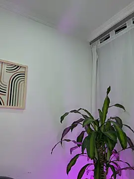 Snapshot of Aliaa_1 chatting on March 28, 1:38 am Aliaa 1 online show from March 28, 1:38 am